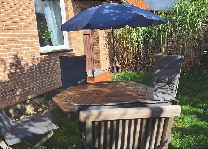 Urlaub Auf Dem Bauernhof Mit Garten Und Terrasse Im Gruenen بيت للعطل
