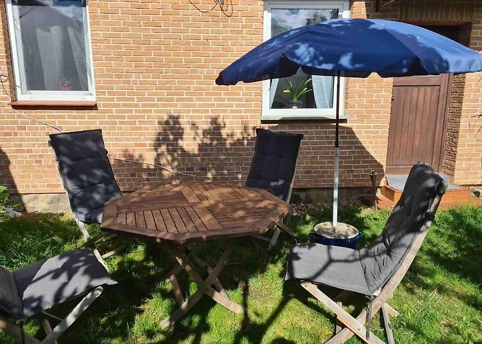 بيت للعطل Urlaub Auf Dem Bauernhof Mit Garten Und Terrasse Im Gruenen *
