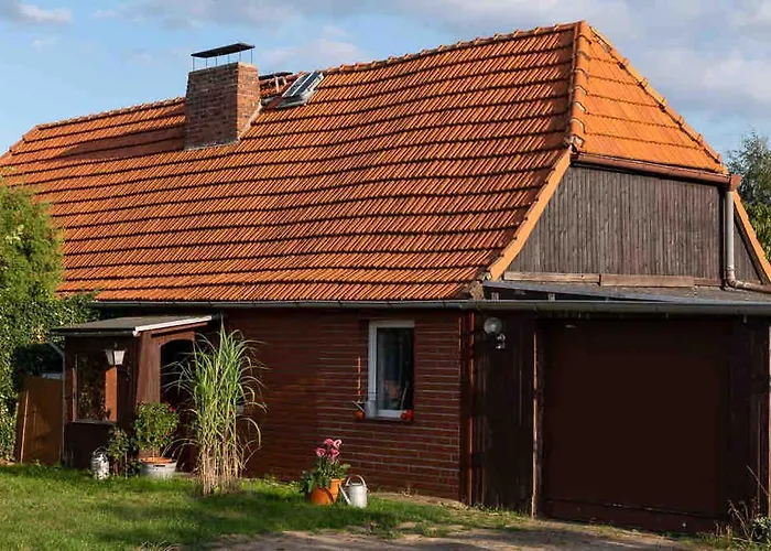 Urlaub Auf Dem Bauernhof Mit Garten Und Terrasse Im Gruenen بيت للعطل Ganzlin